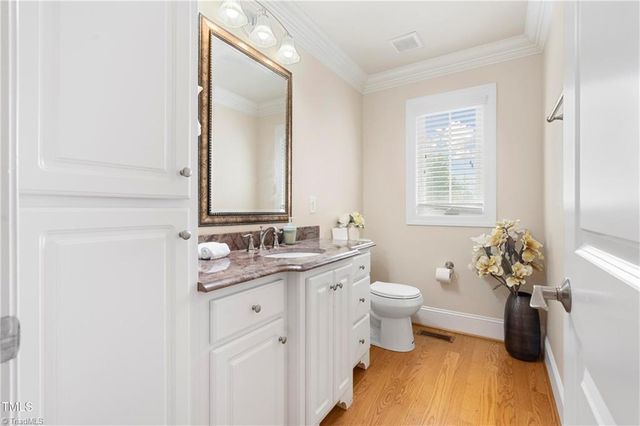 1326 Lochshire Drive, Burlington, NC 27215