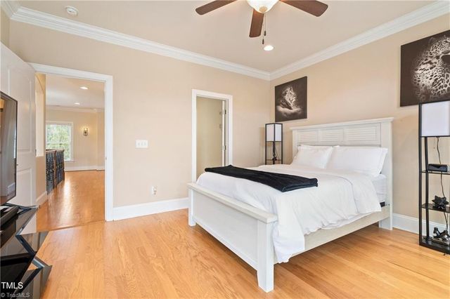 1326 Lochshire Drive, Burlington, NC 27215