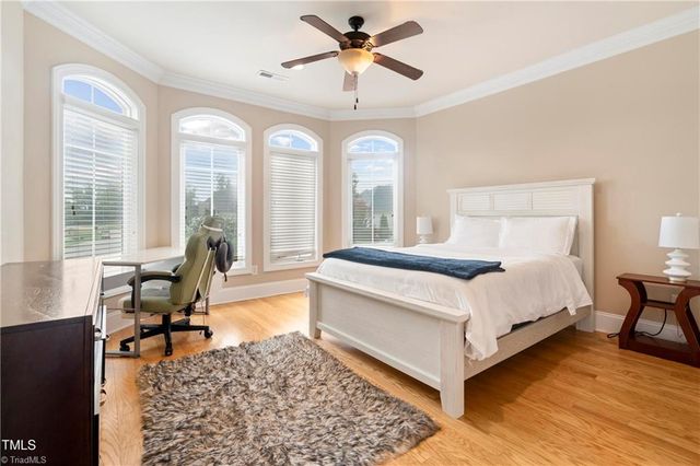 1326 Lochshire Drive, Burlington, NC 27215