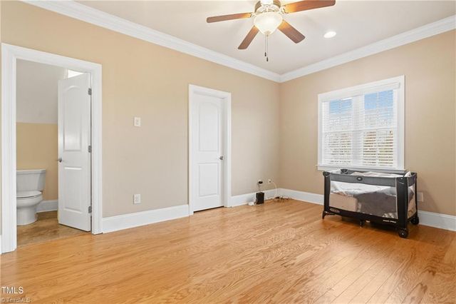 1326 Lochshire Drive, Burlington, NC 27215