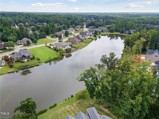 1326 Lochshire Drive, Burlington, NC 27215