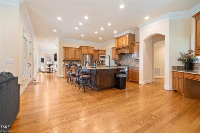 1326 Lochshire Drive, Burlington, NC 27215