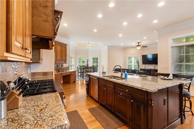 1326 Lochshire Drive, Burlington, NC 27215