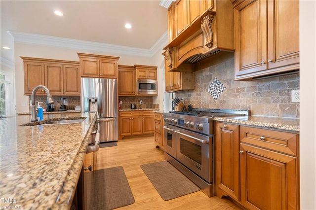 1326 Lochshire Drive, Burlington, NC 27215