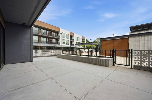2209 S 1st ST 121, Austin, TX 78704