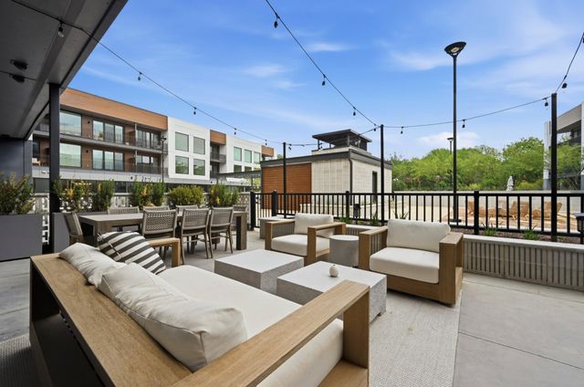 2209 S 1st ST 121, Austin, TX 78704