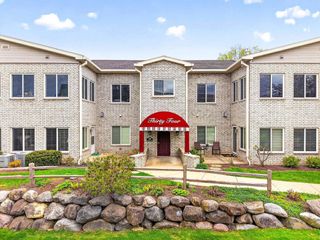 34 Cherokee Circle #103, Madison, WI 53704