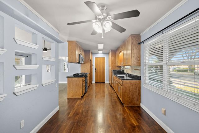 120 Eula Dr, Modesto, CA 95354