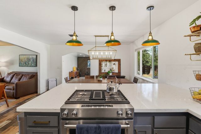 4001 Alta Mesa Drive, Redding, CA 96002