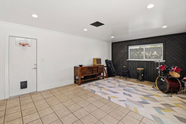 4001 Alta Mesa Drive, Redding, CA 96002