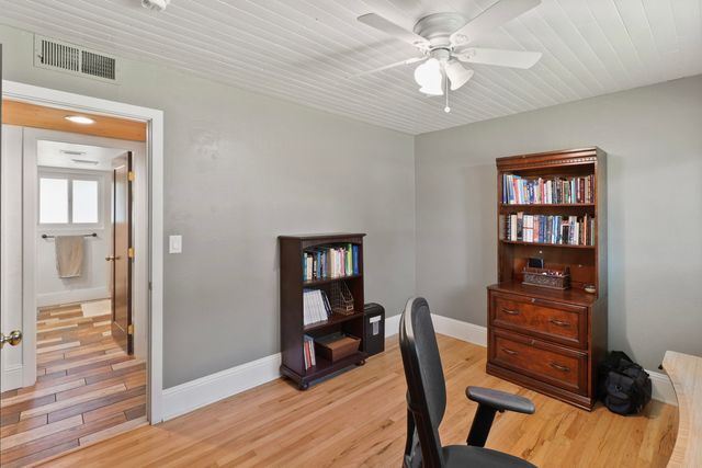 4001 Alta Mesa Drive, Redding, CA 96002