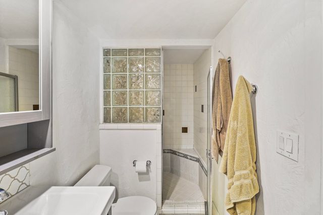 4001 Alta Mesa Drive, Redding, CA 96002