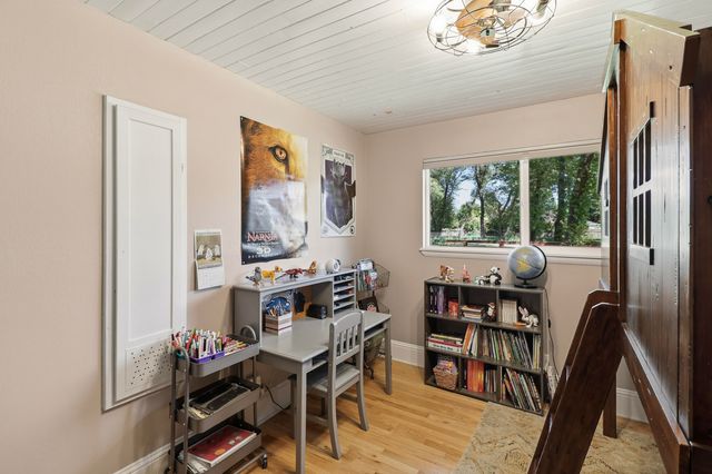 4001 Alta Mesa Drive, Redding, CA 96002