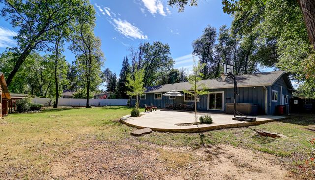 4001 Alta Mesa Drive, Redding, CA 96002