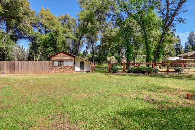 4001 Alta Mesa Drive, Redding, CA 96002