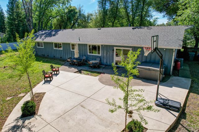 4001 Alta Mesa Drive, Redding, CA 96002