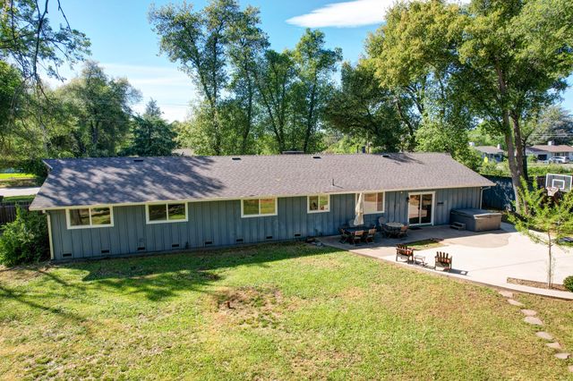 4001 Alta Mesa Drive, Redding, CA 96002