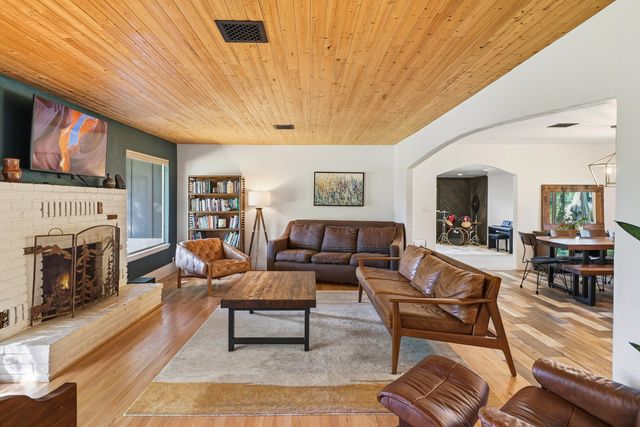 4001 Alta Mesa Drive, Redding, CA 96002