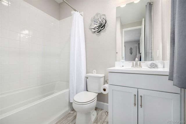 25190 E Nova Place, Aurora, CO 80016