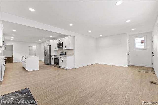 11931 Wisconsin Street, Detroit, MI 48204