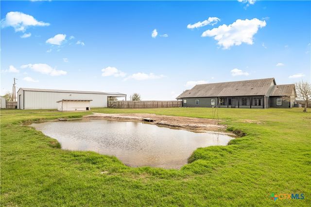 1118 E Maxwell Ditch Road, Port Lavaca, TX 77979