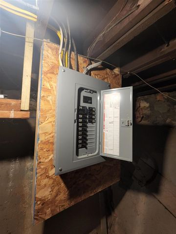 1003 Williams Street, Jackson, MI 49203