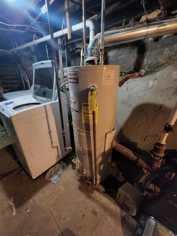 1003 Williams Street, Jackson, MI 49203