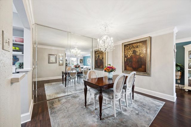 7555 Katy Fwy Freeway 138, Houston, TX 77024