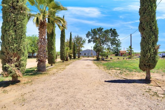 18537 Road 17, Madera, CA 93637