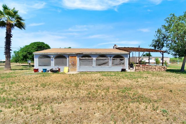 18537 Road 17, Madera, CA 93637