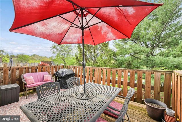 38 PICKFORD DR, Lancaster, PA 17603