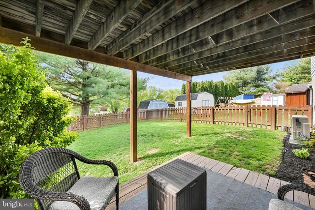 38 PICKFORD DR, Lancaster, PA 17603