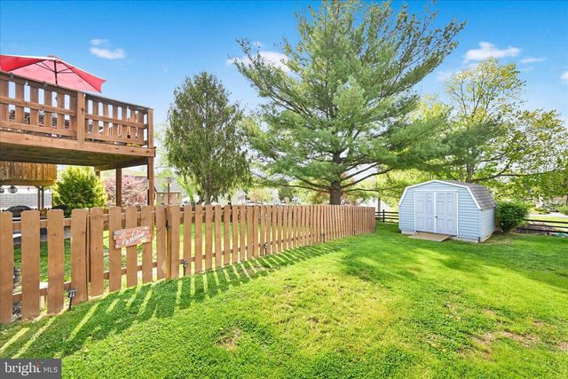 38 PICKFORD DR, Lancaster, PA 17603