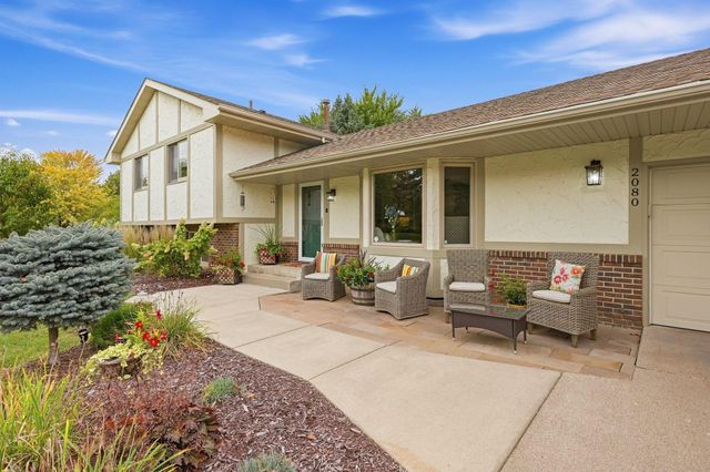 2080 Kelzer Pond Drive, Victoria, MN 55386