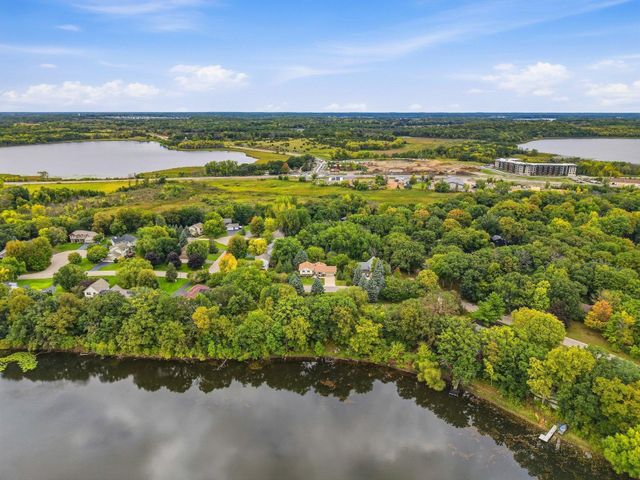 2080 Kelzer Pond Drive, Victoria, MN 55386