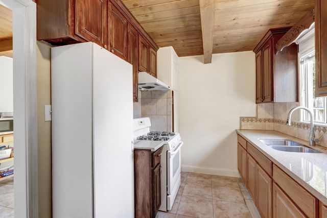 5510 71st St, Sacramento, CA 95820