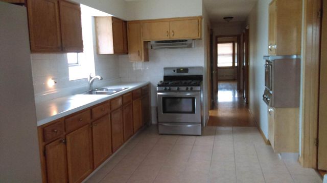 6348 W GRAND Avenue, Chicago, IL 60639