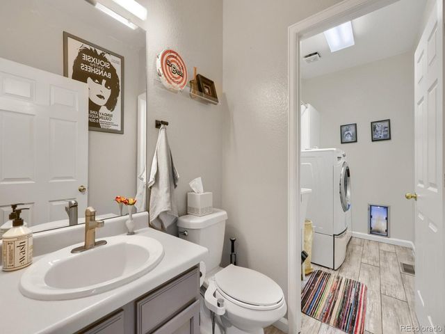 6431 Secrest Ct, Arvada, CO 80007