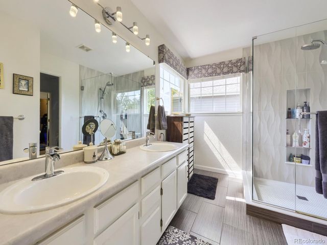 6431 Secrest Ct, Arvada, CO 80007