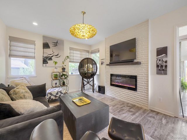 6431 Secrest Ct, Arvada, CO 80007