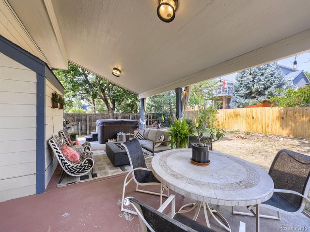 6431 Secrest Ct, Arvada, CO 80007