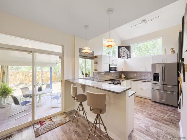 6431 Secrest Ct, Arvada, CO 80007