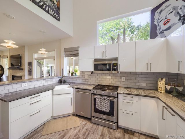 6431 Secrest Ct, Arvada, CO 80007