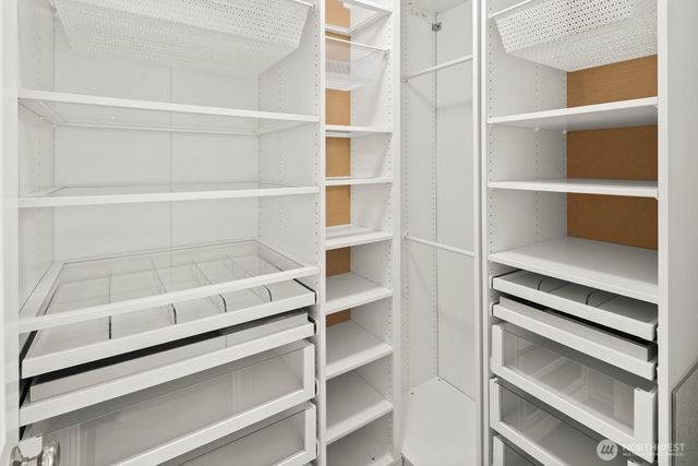 23809 SE 6th Street, Sammamish, WA 98074