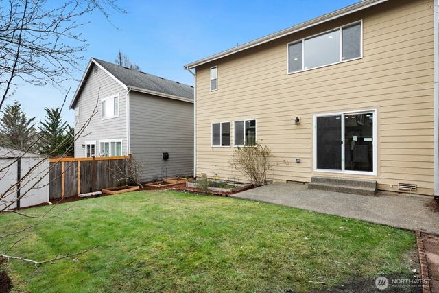 23809 SE 6th Street, Sammamish, WA 98074