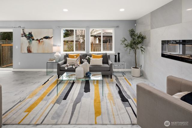 23809 SE 6th Street, Sammamish, WA 98074