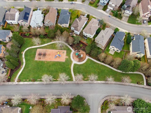 23809 SE 6th Street, Sammamish, WA 98074