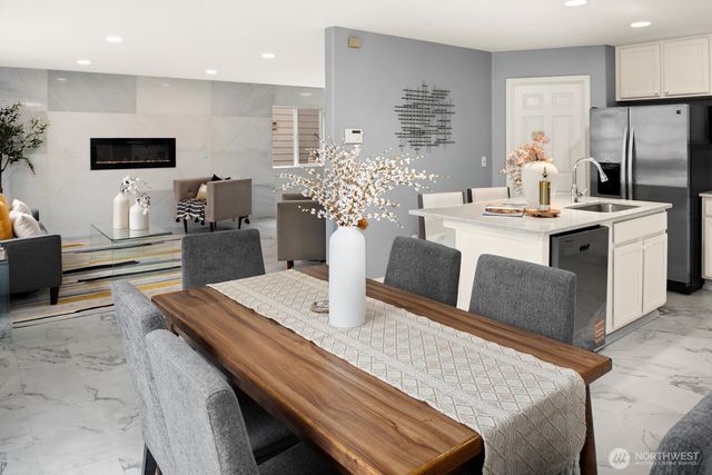 23809 SE 6th Street, Sammamish, WA 98074