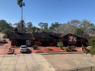 2013 Deats Road, Dickinson, TX 77539