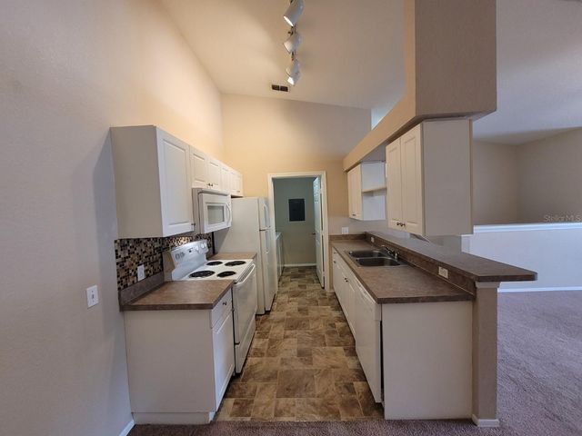 36101 DEER CREEK DRIVE 201, Zephyrhills, FL 33541